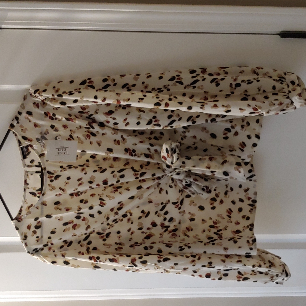 New with tags! Mittoshop Boutique, long sleeve, Size Large, 100 percent Polyeste